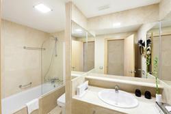 Gran Canaria - Melia Tamarindos Hotel. The Level Bathroom.